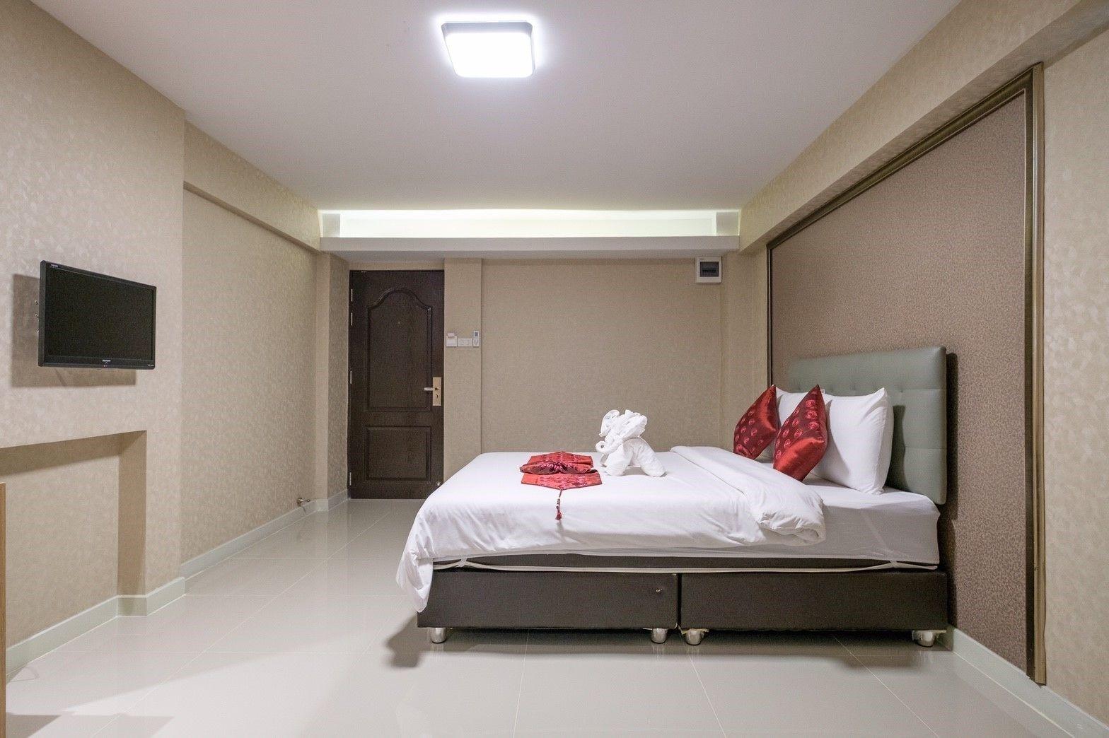 Nrc Residence Bangkok Bagian luar foto