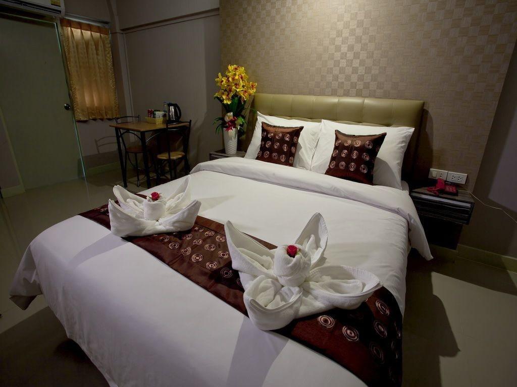 Nrc Residence Bangkok Bagian luar foto