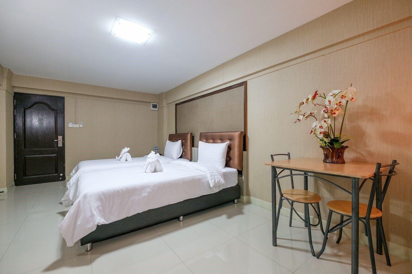 Nrc Residence Bangkok Bagian luar foto
