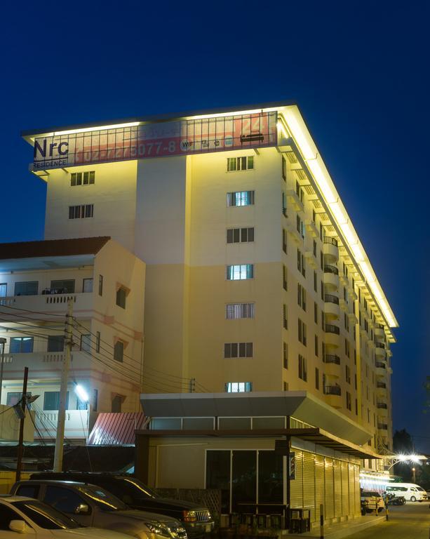 Nrc Residence Bangkok Bagian luar foto